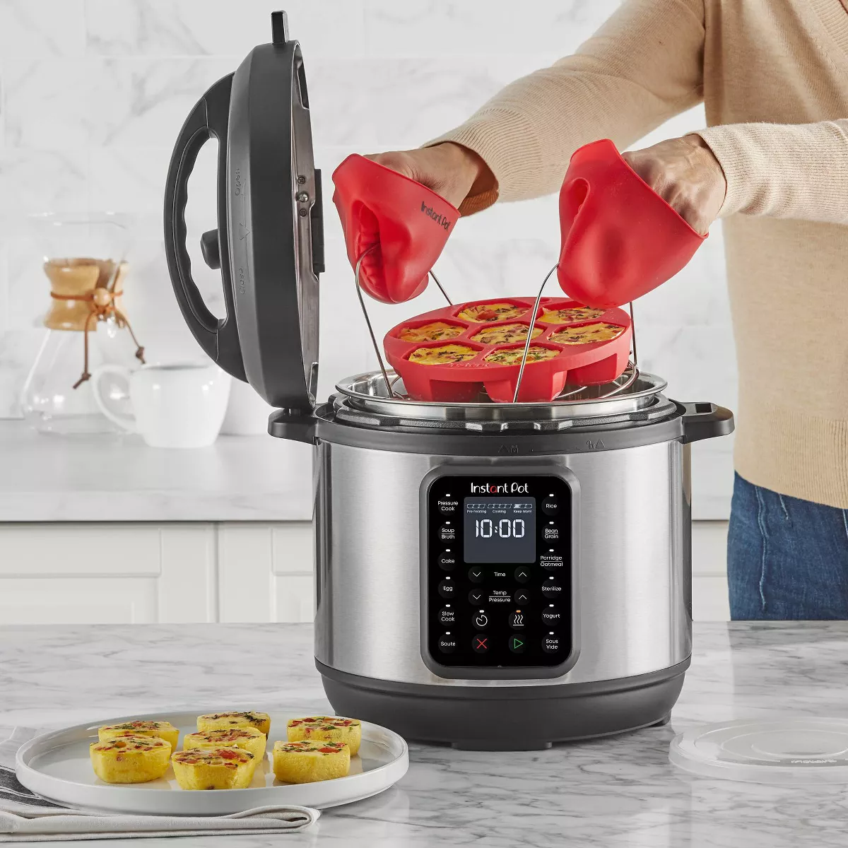 Instant Pot 9-in-1 Pressure Cooker Bundle 6qt
